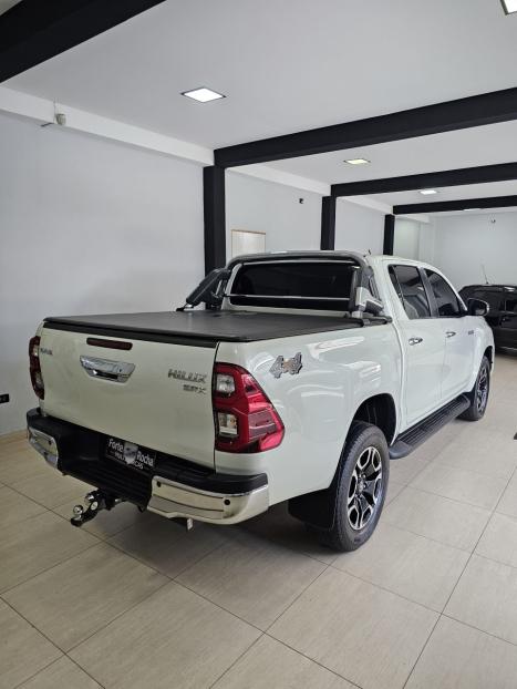 TOYOTA Hilux Caminhonete 2.8 16V SRV 4X4 DIESEL CABINE DUPLA AUTOMTICO, Foto 8