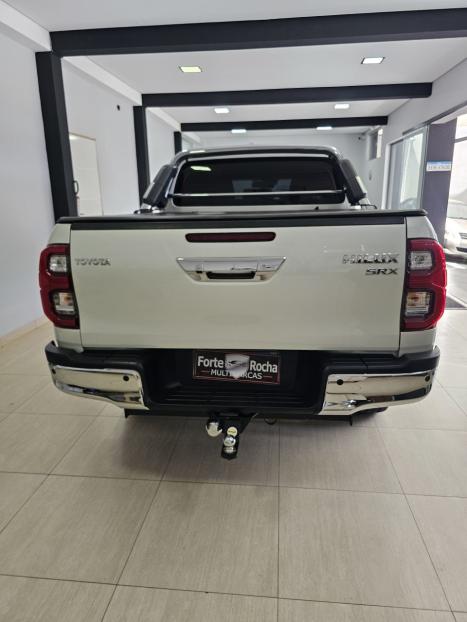 TOYOTA Hilux Caminhonete 2.8 16V SRV 4X4 DIESEL CABINE DUPLA AUTOMTICO, Foto 14