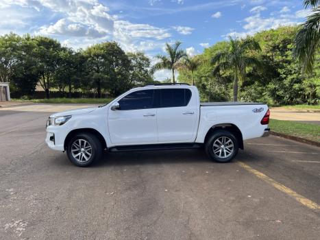 TOYOTA Hilux Caminhonete 2.8 16V SRV 4X4 DIESEL CABINE DUPLA AUTOMTICO, Foto 7