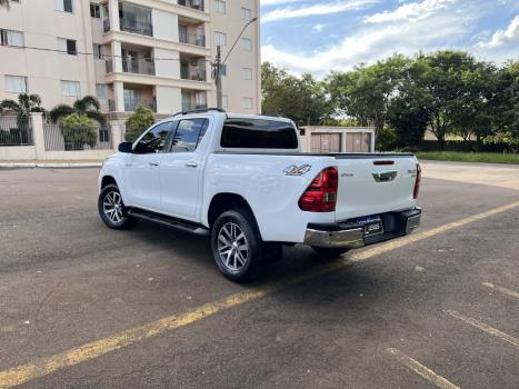 TOYOTA Hilux Caminhonete 2.8 16V SRV 4X4 DIESEL CABINE DUPLA AUTOMTICO, Foto 5