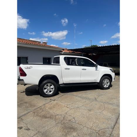 TOYOTA Hilux Caminhonete 2.8 16V SRV 4X4 DIESEL CABINE DUPLA AUTOMTICO, Foto 13