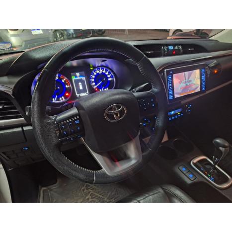 TOYOTA Hilux Caminhonete 2.8 16V SRV 4X4 DIESEL CABINE DUPLA AUTOMTICO, Foto 16