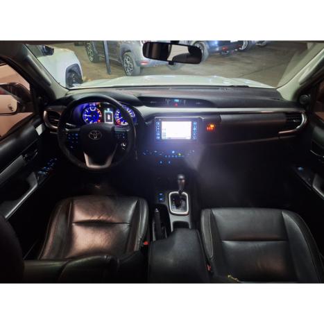 TOYOTA Hilux Caminhonete 2.8 16V SRV 4X4 DIESEL CABINE DUPLA AUTOMTICO, Foto 17
