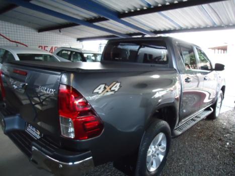 TOYOTA Hilux Caminhonete 2.8 16V 4P SR 4X4 DIESEL CABINE DUPLA AUTOMTICO, Foto 6