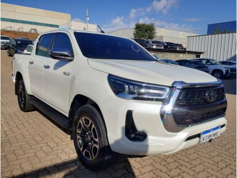 TOYOTA Hilux Caminhonete 2.8 16V SRX 4X4 DIESEL CABINE DUPLA AUTOMTICO, Foto 3