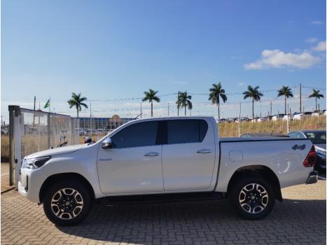 TOYOTA Hilux Caminhonete 2.8 16V SRX 4X4 DIESEL CABINE DUPLA AUTOMTICO, Foto 8