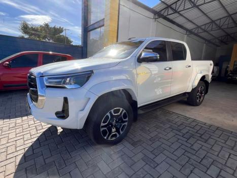 TOYOTA Hilux Caminhonete 2.8 16V SRX PLUS 4X4 TURBO DIESEL CABINE DUPLA AUTOMTICO, Foto 3