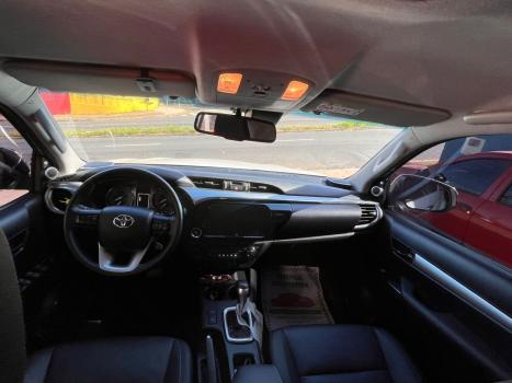 TOYOTA Hilux Caminhonete 2.8 16V SRX PLUS 4X4 TURBO DIESEL CABINE DUPLA AUTOMTICO, Foto 9