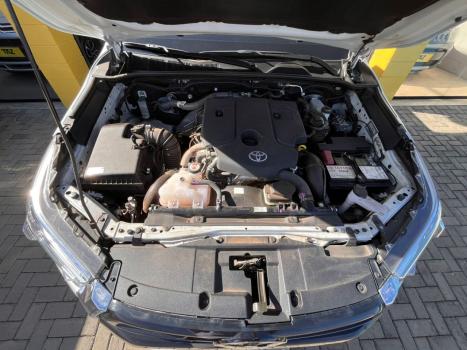 TOYOTA Hilux Caminhonete 2.8 16V SRX PLUS 4X4 TURBO DIESEL CABINE DUPLA AUTOMTICO, Foto 15