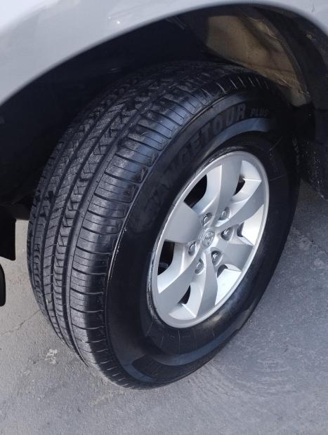 TOYOTA Hilux Caminhonete 2.7 16V 4P SRV FLEX CABINE DUPLA AUTOMTICO, Foto 10