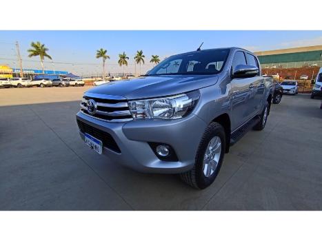 TOYOTA Hilux Caminhonete 2.7 16V 4P SRV FLEX CABINE DUPLA AUTOMTICO, Foto 1
