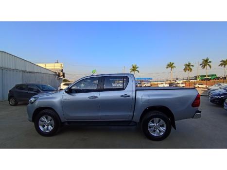 TOYOTA Hilux Caminhonete 2.7 16V 4P SRV FLEX CABINE DUPLA AUTOMTICO, Foto 8