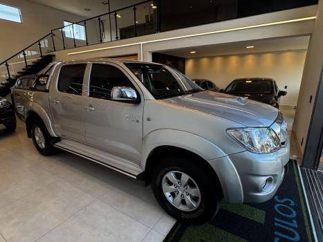 TOYOTA Hilux Caminhonete 3.0 16V 4P 4X4 SRV TURBO DIESEL CABINE DUPLA AUTOMTICO, Foto 3