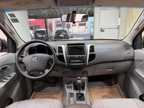 TOYOTA Hilux Caminhonete 3.0 4P 4X4 SRV TURBO DIESEL CABINE DUPLA AUTOMTICO, Foto 8