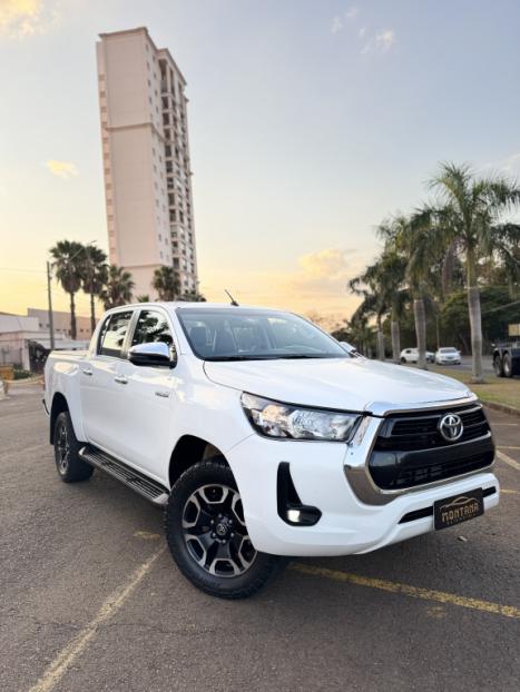 TOYOTA Hilux Caminhonete 2.7 16V 4P SRV FLEX CABINE DUPLA AUTOMTICO, Foto 3