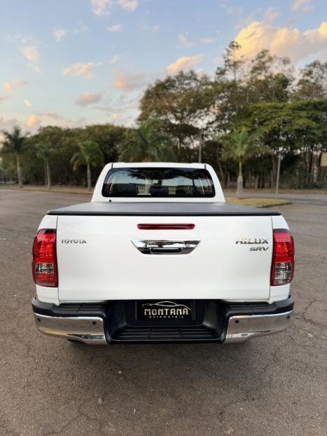 TOYOTA Hilux Caminhonete 2.7 16V 4P SRV FLEX CABINE DUPLA AUTOMTICO, Foto 9