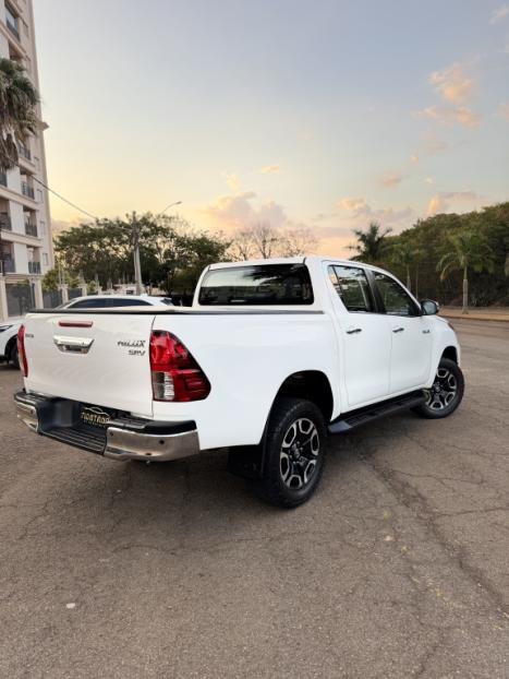 TOYOTA Hilux Caminhonete 2.7 16V 4P SRV FLEX CABINE DUPLA AUTOMTICO, Foto 10