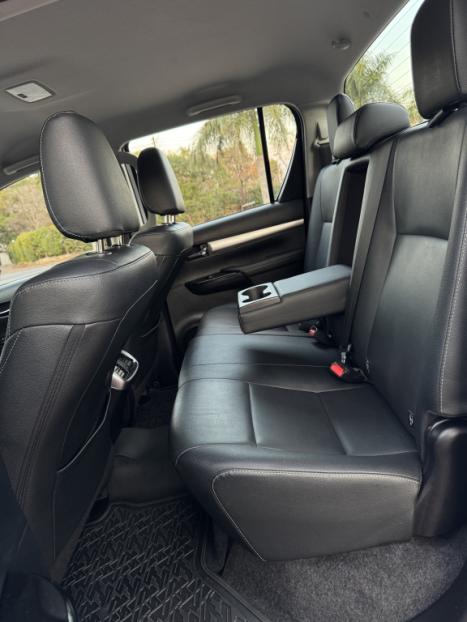 TOYOTA Hilux Caminhonete 2.7 16V 4P SRV FLEX CABINE DUPLA AUTOMTICO, Foto 18