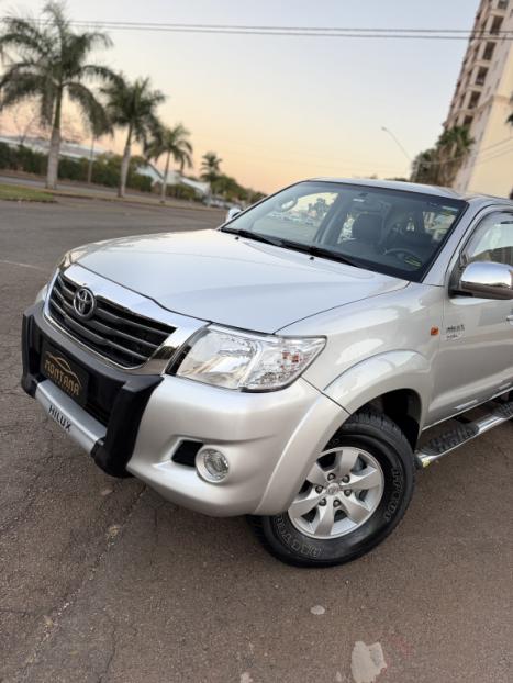 TOYOTA Hilux Caminhonete 2.7 16V 4P SR FLEX CABINE DUPLA AUTOMTICO, Foto 4