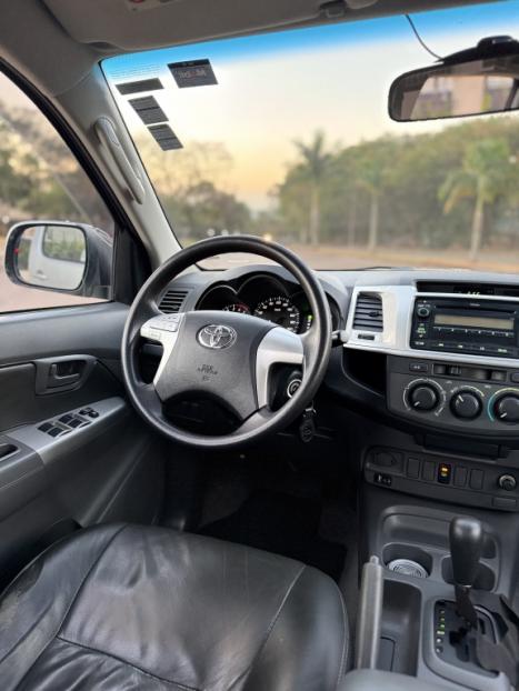 TOYOTA Hilux Caminhonete 2.7 16V 4P SR FLEX CABINE DUPLA AUTOMTICO, Foto 20