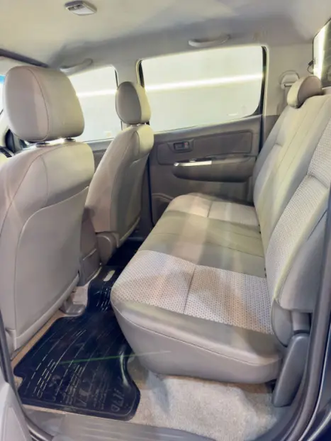 TOYOTA Hilux Caminhonete 2.7 16V 4P SR FLEX CABINE DUPLA AUTOMTICO, Foto 10