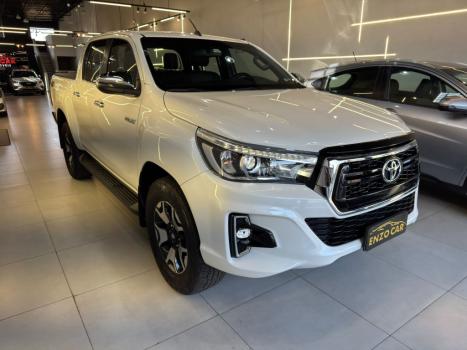 TOYOTA Hilux Caminhonete 2.8 16V SRX 50 ANOS 4X4 TURBO DIESEL CABINE DUPLA AUTOMTICO, Foto 3