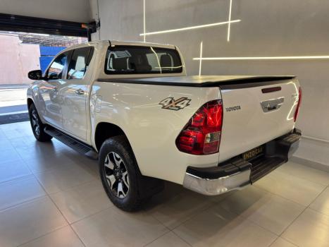 TOYOTA Hilux Caminhonete 2.8 16V SRX 50 ANOS 4X4 TURBO DIESEL CABINE DUPLA AUTOMTICO, Foto 6