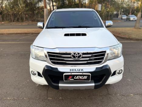TOYOTA Hilux Caminhonete 3.0 4P 4X4 SRV TURBO DIESEL CABINE DUPLA LIMITED EDITION AUTOMTICO, Foto 9