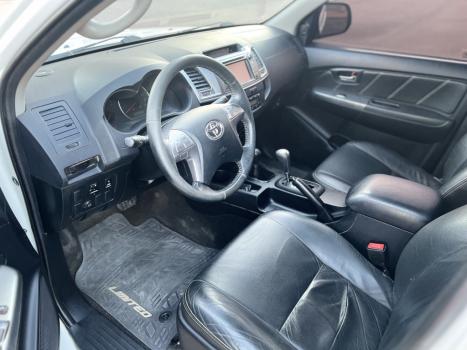 TOYOTA Hilux Caminhonete 3.0 4P 4X4 SRV TURBO DIESEL CABINE DUPLA LIMITED EDITION AUTOMTICO, Foto 15