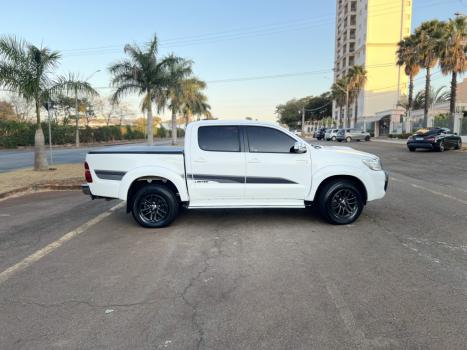 TOYOTA Hilux Caminhonete 3.0 4P 4X4 SRV TURBO DIESEL CABINE DUPLA LIMITED EDITION AUTOMTICO, Foto 6