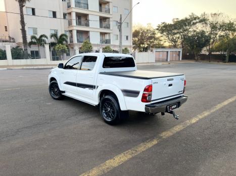 TOYOTA Hilux Caminhonete 3.0 4P 4X4 SRV TURBO DIESEL CABINE DUPLA LIMITED EDITION AUTOMTICO, Foto 5