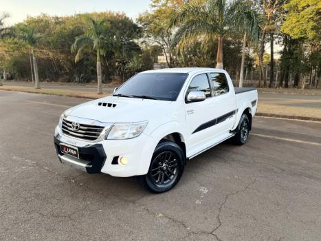 TOYOTA Hilux Caminhonete 3.0 4P 4X4 SRV TURBO DIESEL CABINE DUPLA LIMITED EDITION AUTOMTICO, Foto 1