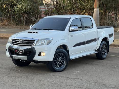 TOYOTA Hilux Caminhonete 3.0 4P 4X4 SRV TURBO DIESEL CABINE DUPLA LIMITED EDITION AUTOMTICO, Foto 3