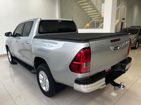 TOYOTA Hilux Caminhonete 2.7 16V 4P SR CABINE DUPLA AUTOMTICO, Foto 4