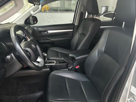 TOYOTA Hilux Caminhonete 2.7 16V 4P SR CABINE DUPLA AUTOMTICO, Foto 7