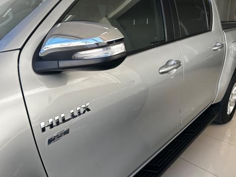 TOYOTA Hilux Caminhonete 2.7 16V 4P SR CABINE DUPLA AUTOMTICO, Foto 7
