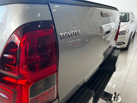 TOYOTA Hilux Caminhonete 2.7 16V 4P SR CABINE DUPLA AUTOMTICO, Foto 8