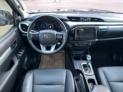 TOYOTA Hilux Caminhonete 2.7 16V 4P SRV FLEX CABINE DUPLA AUTOMTICO, Foto 8