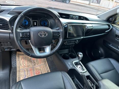 TOYOTA Hilux Caminhonete 2.7 16V 4P SRV FLEX CABINE DUPLA AUTOMTICO, Foto 10
