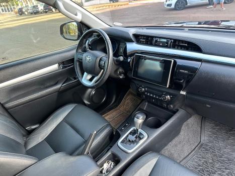TOYOTA Hilux Caminhonete 2.7 16V 4P SRV FLEX CABINE DUPLA AUTOMTICO, Foto 12
