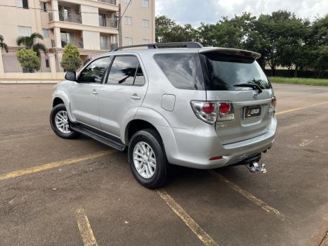 TOYOTA Hilux SW4 2.7 16V 4P SR AUTOMTICO, Foto 4