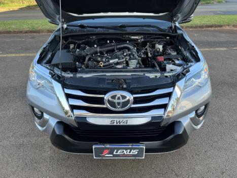 TOYOTA Hilux SW4 2.7 16V 4P FLEX SRV 7 LUGARES AUTOMTICO, Foto 12