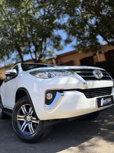 TOYOTA Hilux SW4 2.7 16V 4P SR FLEX AUTOMTICO, Foto 3