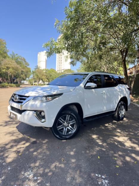 TOYOTA Hilux SW4 2.7 16V 4P SR FLEX AUTOMTICO, Foto 4