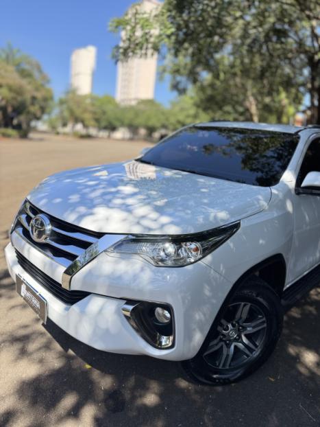 TOYOTA Hilux SW4 2.7 16V 4P SR FLEX AUTOMTICO, Foto 5
