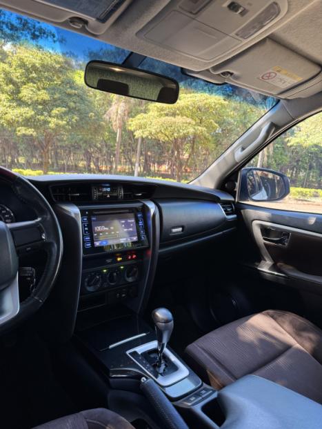 TOYOTA Hilux SW4 2.7 16V 4P SR FLEX AUTOMTICO, Foto 16