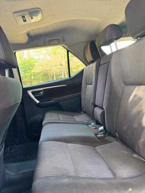 TOYOTA Hilux SW4 2.7 16V 4P SR FLEX AUTOMTICO, Foto 17
