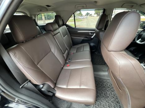 TOYOTA Hilux SW4 2.7 16V 4P FLEX SRV 7 LUGARES AUTOMTICO, Foto 16