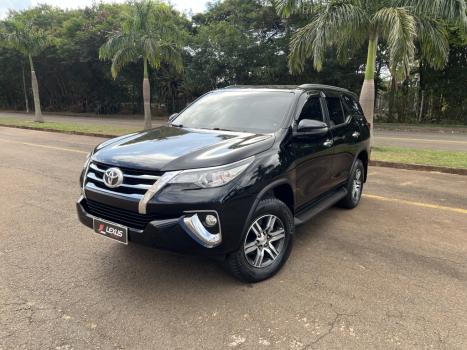 TOYOTA Hilux SW4 2.7 16V 4P FLEX SRV 7 LUGARES AUTOMTICO, Foto 1
