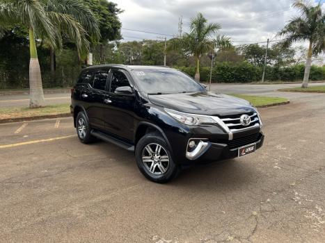 TOYOTA Hilux SW4 2.7 16V 4P FLEX SRV 7 LUGARES AUTOMTICO, Foto 3